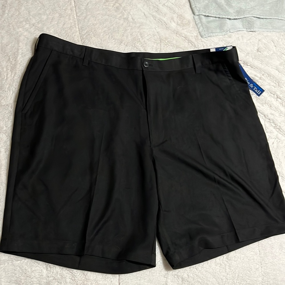 NWT IZOD Men’s golf shorts, size 44, big & tall
